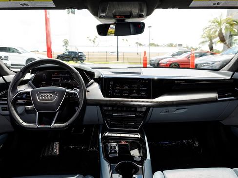 Used 2022 Audi RS e-tron GT w/ Carbon Performance Package AWD/4WD image 18