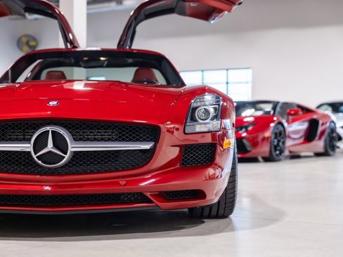 Used 2012 Mercedes-Benz SLS AMG Coupe image 21