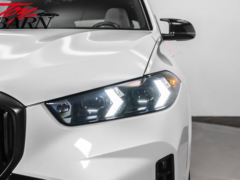 Used 2024 BMW X5 M60i image 11