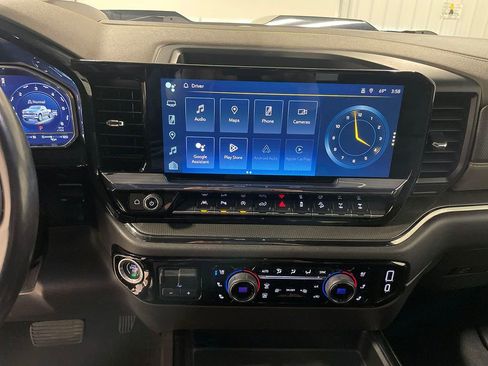 Used 2022 Chevrolet Silverado 1500 ZR2 w/ Technology Package image 40