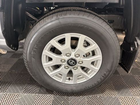 Used 2024 Toyota Tacoma SR5 image 33