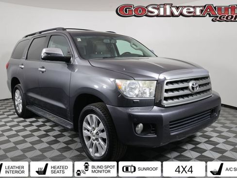 Used 2015 Toyota Sequoia Platinum AWD/4WD image 1