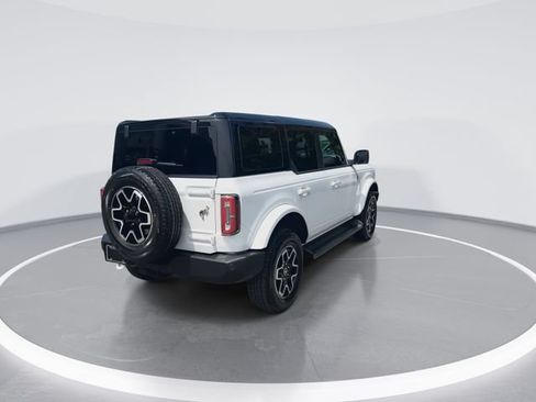 Used 2025 Ford Bronco Outer Banks AWD/4WD image 8