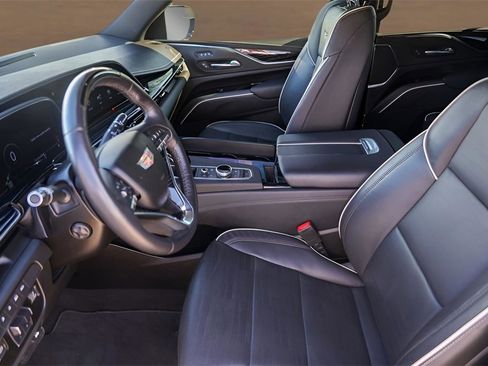 Certified 2023 Cadillac Escalade Sport image 9