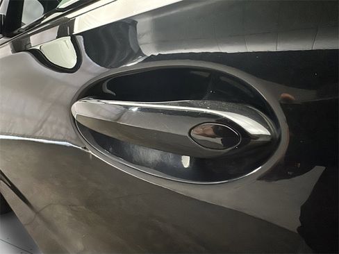 Used 2021 BMW X6 M w/ Executive Package image 5