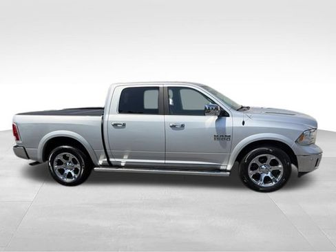 Used 2017 RAM 1500 Laramie w/ Convenience Group AWD/4WD image 26