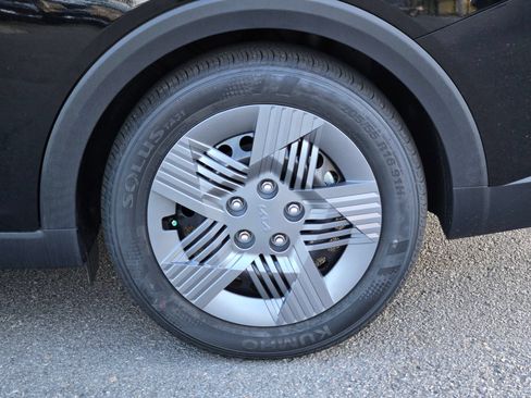 New 2026 Kia K4 FWD image 13