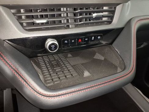 Used 2025 Ford Explorer ST AWD/4WD image 21