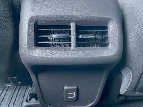 Used 2024 GMC Terrain SLE w/ Driver Convenience Package FWD image 21
