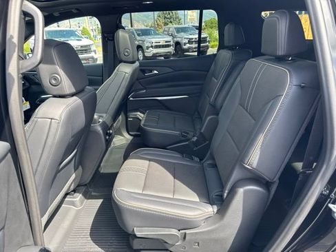 New 2026 Chevrolet Traverse High Country w/ LPO, Floor Liner Package AWD/4WD image 18
