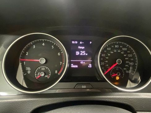 Used 2019 Volkswagen Golf Alltrack SEL image 16