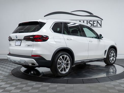 Used 2026 BMW X5 xDrive40i w/ Climate Comfort Package AWD/4WD image 5