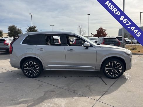 Certified 2025 Volvo XC90 B6 Plus image 3