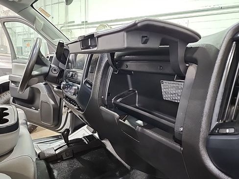Used 2019 GMC Sierra 3500 4x4 Crew Cab w/ Sierra Convenience Package image 23