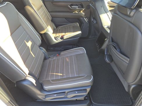 Used 2025 GMC Yukon XL Denali Ultimate image 29