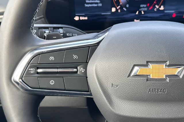 New 2027 Chevrolet Traverse LT w/ Sun and Wheel Package FWD image 35