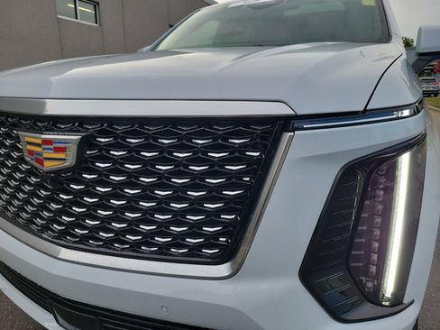 Certified 2026 Cadillac Escalade ESV Luxury w/ Touring Package AWD/4WD image 26