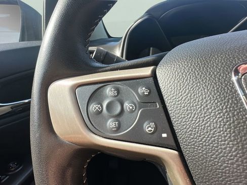 Used 2022 GMC Canyon Denali image 17