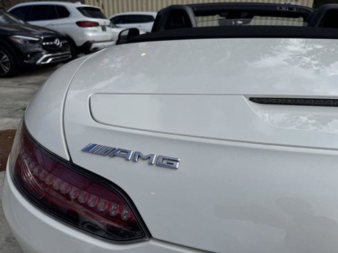 Used 2018 Mercedes-Benz AMG GT Roadster image 18