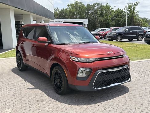 Used 2022 Kia Soul LX FWD image 7