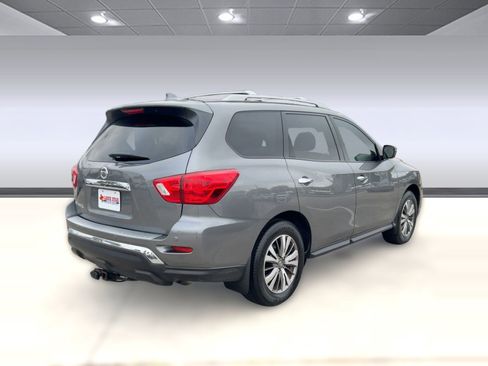 Used 2020 Nissan Pathfinder S image 9