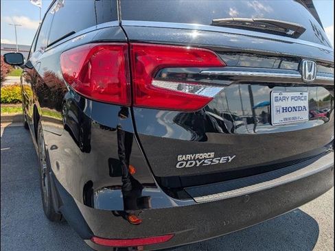 Used 2023 Honda Odyssey Elite image 22