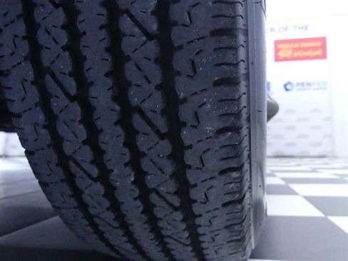 Used 2023 Chevrolet Express 2500 w/ Driver Convenience Package image 25