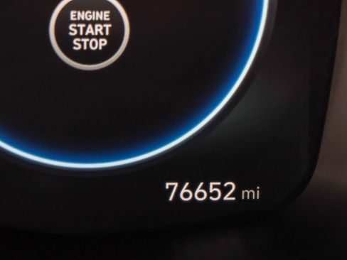 Used 2021 Hyundai Santa Fe SEL w/ Convenience Package FWD image 16