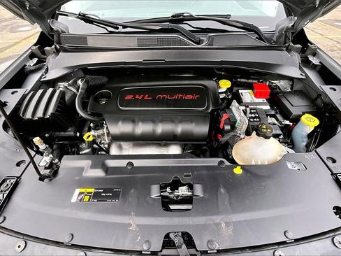 Used 2022 Jeep Compass Trailhawk w/ Trailhawk Convenience Group image 10