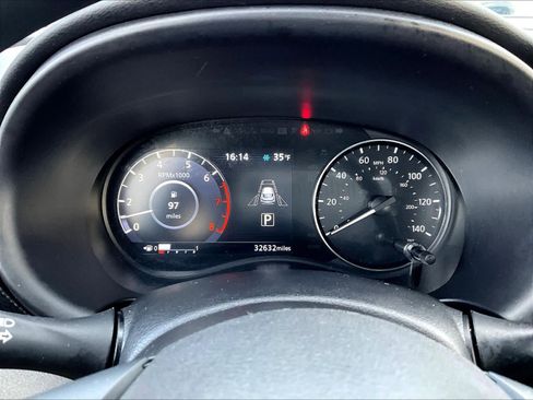 Used 2024 Nissan Kicks SV image 25