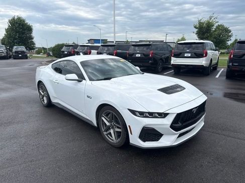 Used 2024 Ford Mustang GT Premium RWD image 1