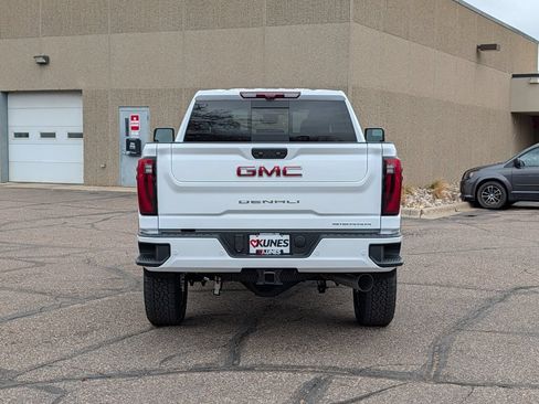 New 2026 GMC Sierra 3500 Denali w/ Denali Reserve Package AWD/4WD image 10