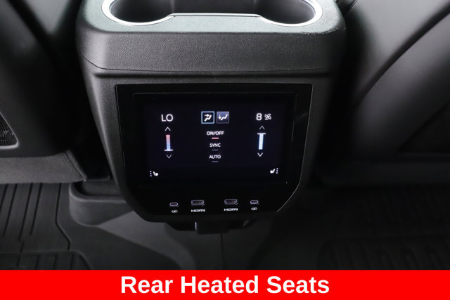 Used 2026 GMC Yukon XL Denali Ultimate AWD/4WD image 32