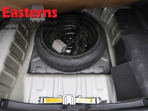 Used 2023 Nissan Versa SV FWD image 22