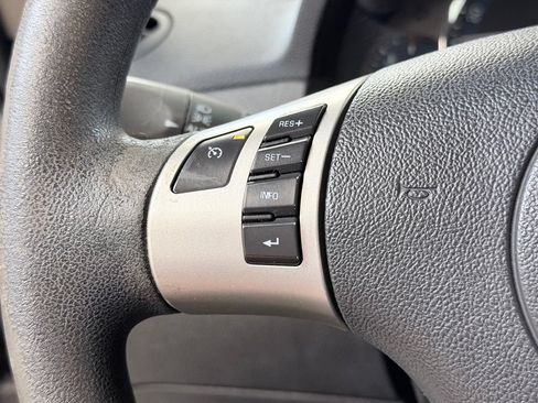Used 2010 Chevrolet HHR LT FWD image 37