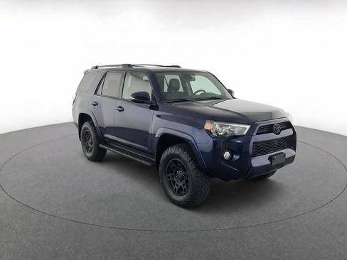 Used 2019 Toyota 4Runner SR5 Premium AWD/4WD image 2