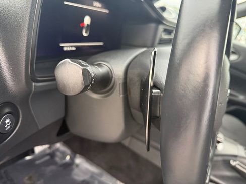 Certified 2023 Nissan Z Performance w/ Floor Mat Package (L93) image 15