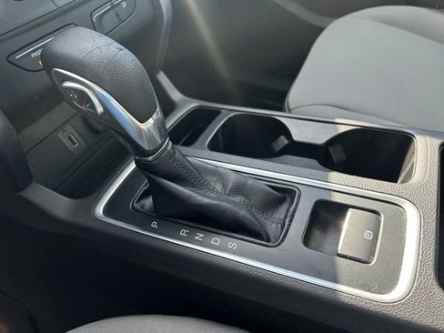 Used 2017 Ford Escape S image 18