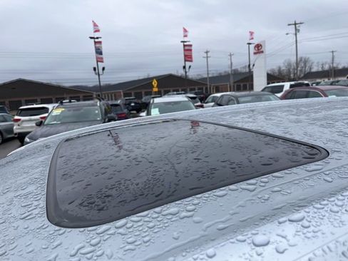 Used 2016 Toyota Highlander XLE image 21