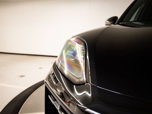 Certified 2026 Porsche Cayenne AWD/4WD image 13