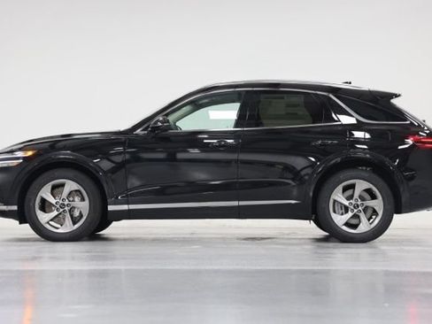 New 2026 Genesis GV70 2.5T AWD/4WD image 8