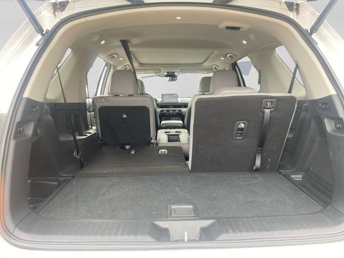Used 2025 Honda Pilot Touring image 31
