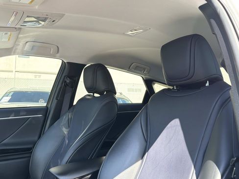 Used 2019 Toyota Mirai FWD image 20