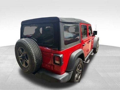 Used 2018 Jeep Wrangler Unlimited Sport S AWD/4WD image 4