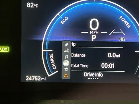 Used 2025 Toyota Camry SE FWD image 22
