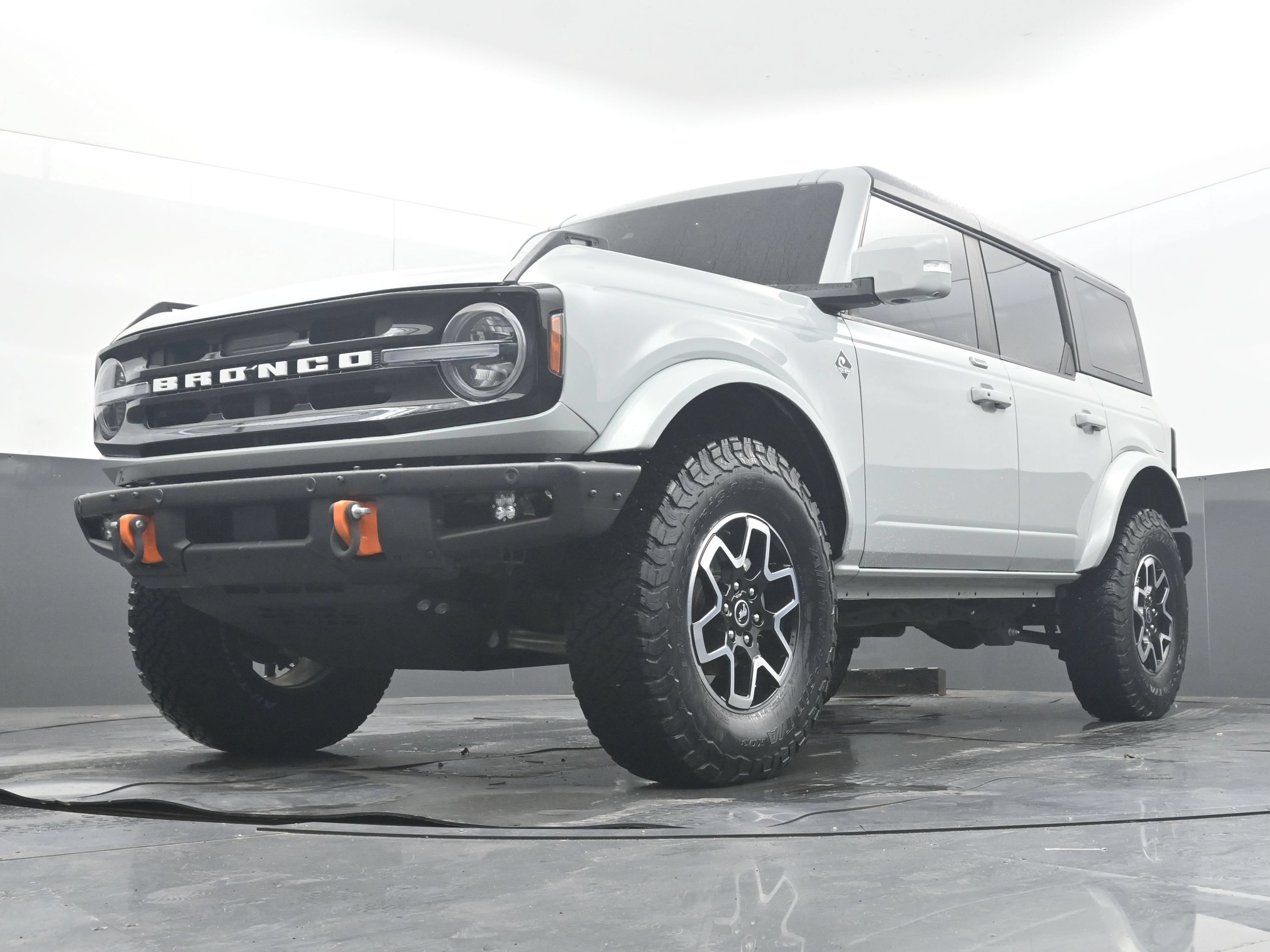 Used 2023 Ford Bronco Outer Banks AWD/4WD image 23