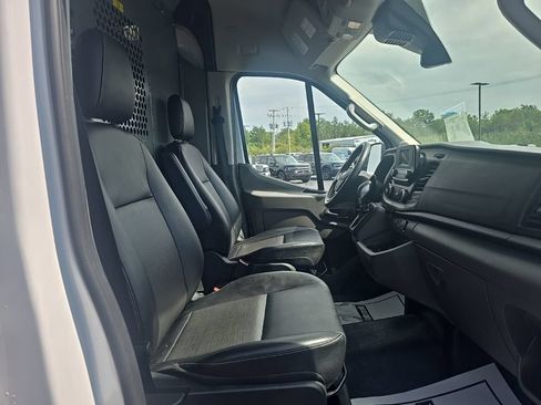 Used 2023 Ford Transit 250 Medium Roof AWD image 35