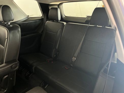 Used 2021 Chevrolet Traverse High Country AWD/4WD image 21