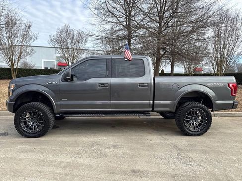 Used 2015 Ford F150 Lariat image 5