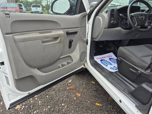 Used 2011 Chevrolet Silverado 1500 W/T image 11